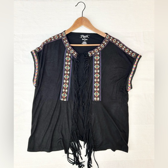 Rock 47 by Wrangle  Black Fringe Embroidered Short Sleeve Open Front Kimono - Picture 4 of 10